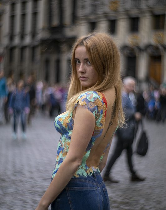 Wearing a 3d printed blouse through the streets of Brussels